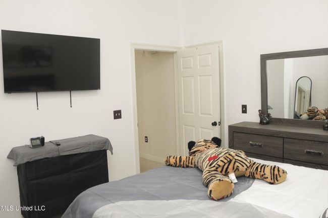 Bedroom | Image 18