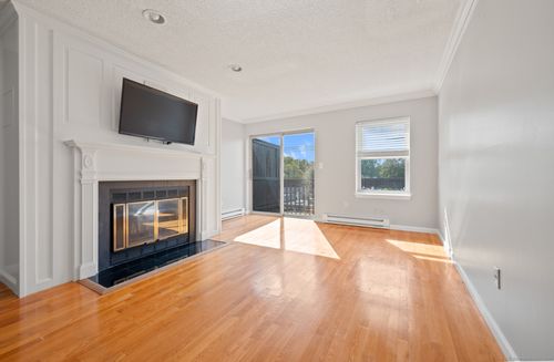 apt-d4-140 Kane St, West Hartford, CT, 06119-2122 | Card Image