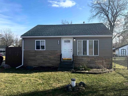 1306 Garfield Ave, Mount Morris, MI, 48458-1752 | Card Image