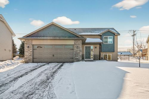 504 Moline Loop Nw, Isanti, MN, 55040-6515 | Card Image