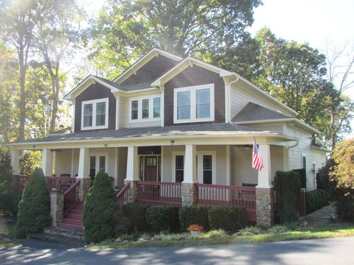 1979 Crooked Creek Connector, Young Harris, GA, 30582 | Card Image