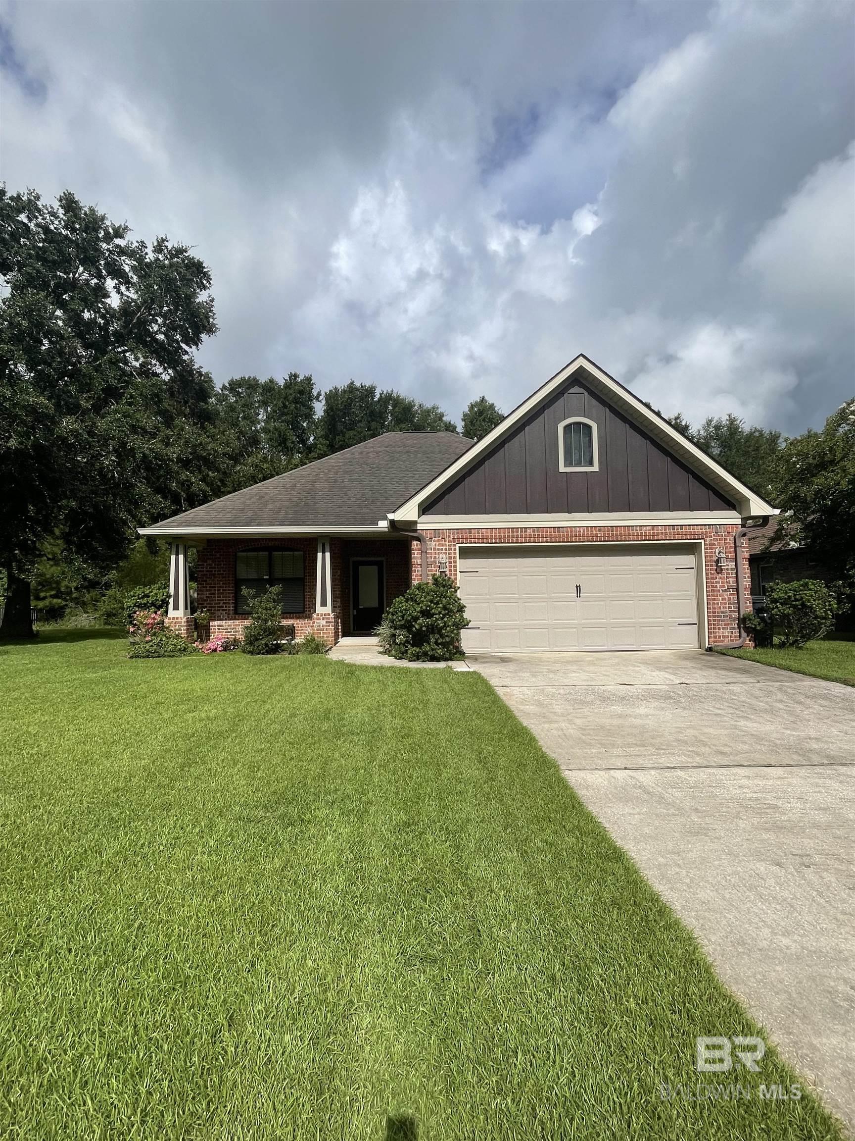Station Dr, Fairhope, AL 36532