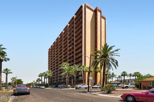 k17-4750 N Central Avenue, Phoenix, AZ, 85012 | Card Image