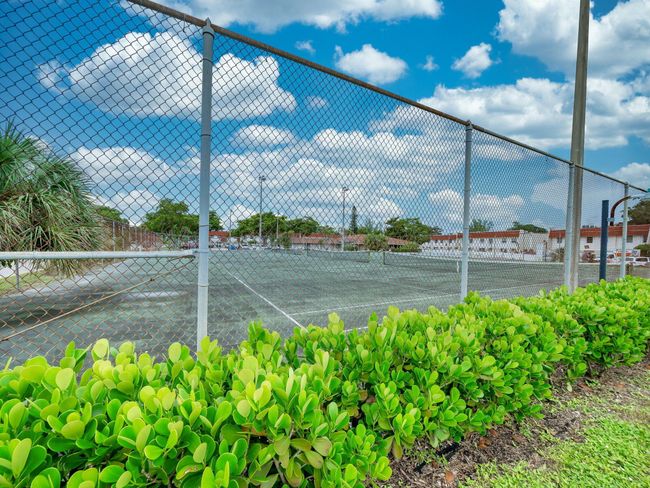 APT-914 - 4174 Inverrary Dr, Condo with 2 bedrooms, 2 bathrooms and null parking in Lauderhill FL | Image 36