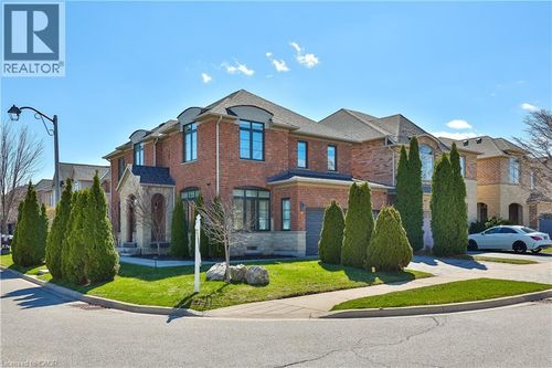 2252 Dewsbury Drive, Oakville, ON, L6M0A6 | Card Image