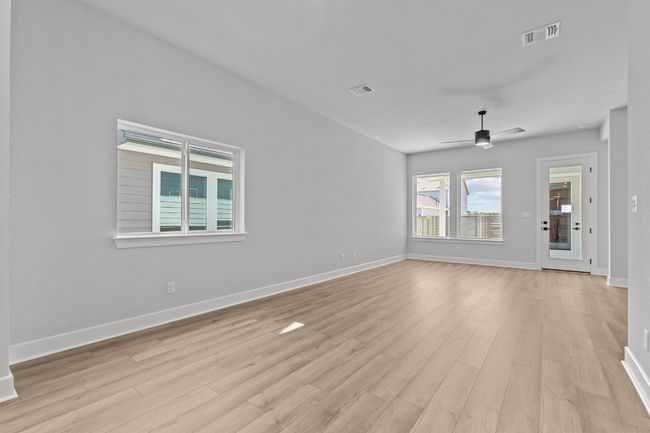 Dining - Family Room | Image 7