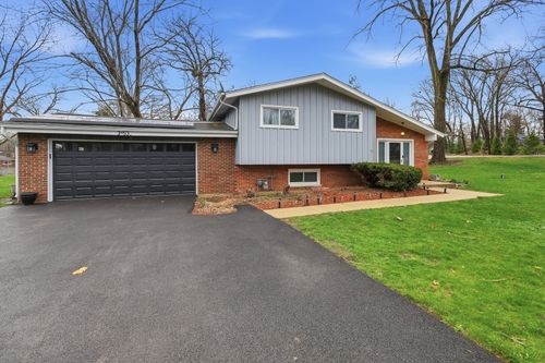3N539 Woodland Ave, West Chicago, IL, 60185-1133 | Card Image