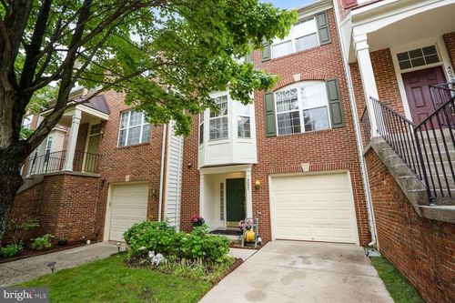4057 Glostonbury Way, FAIRFAX, VA, 22030-6070 | Card Image