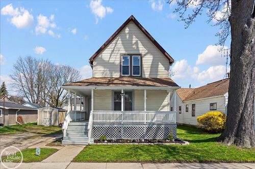 1111 Pearl Street, Port Huron, MI, 48060 | Card Image