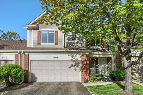 1598 Summit Shores Cir, Burnsville, MN, 55306-5818 | Card Image