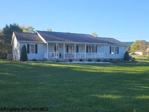 33 Trellis Dr, Gerrardstown, WV, 25420-4436 | Card Image