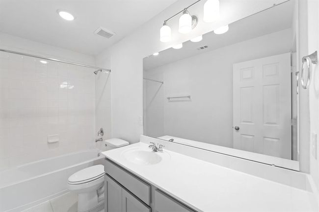 Note: Sample product photo. Actual exterior and interior selections may vary by homesite. Photo may be virtually staged | Image 16