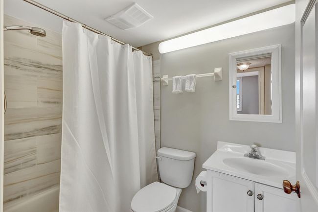 APT-804 - 5059 N Highway A1a, Condo with 2 bedrooms, 2 bathrooms and null parking in Hutchinson Island FL | Image 28
