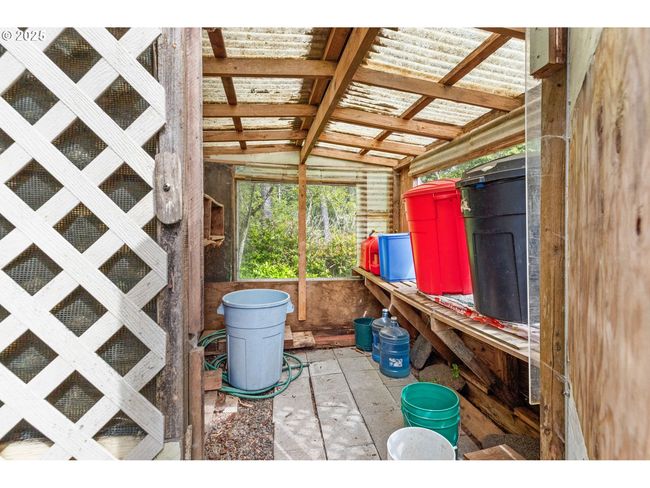Greenhouse | Image 33