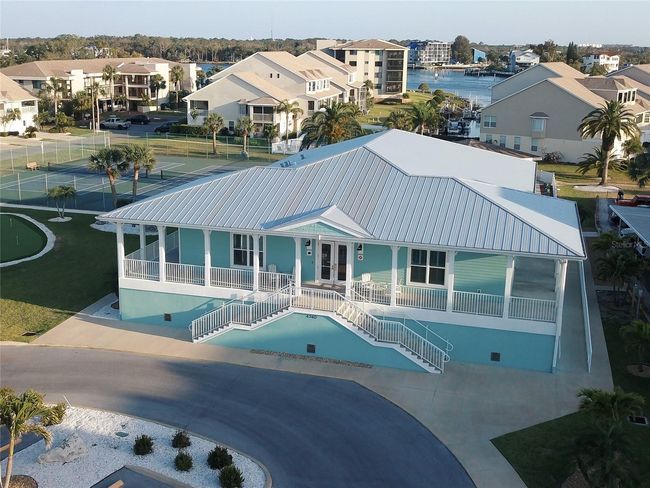Clubhouse | Image 28