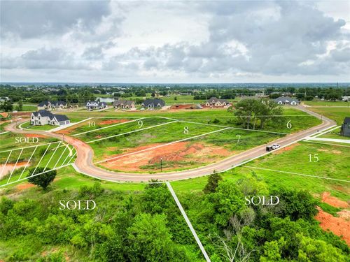 4600 Mahogany Hills Drive, Moore, OK, 73160 | Card Image