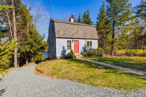 132 Lakeside Drive, Haverhill, NH, 03765 | Card Image