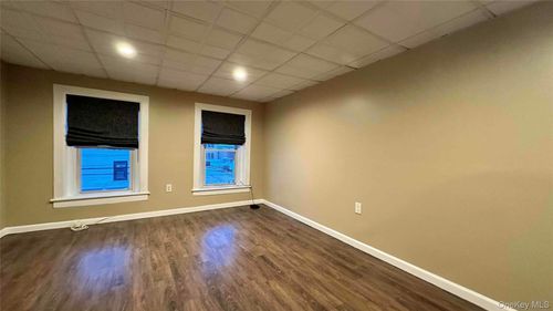 3-320 New York Ave, Huntington, NY, 11743-3583 | Card Image