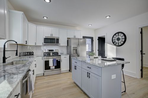 29 Griffin St, Palmer, MA, 01069 | Card Image