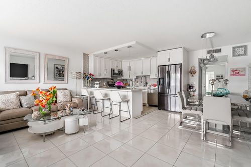 1012-1012 Lincoln, Boca Raton, FL, 33434 | Card Image