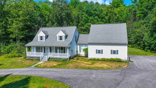 79 Quarterhorse Dr, Bridgton, ME, 04009-4520 | Card Image