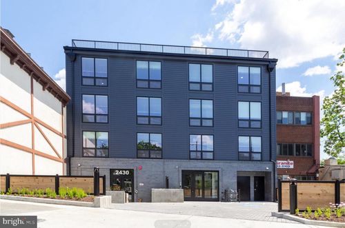 205-2415 37th St Nw, WASHINGTON, DC, 20007 | Card Image