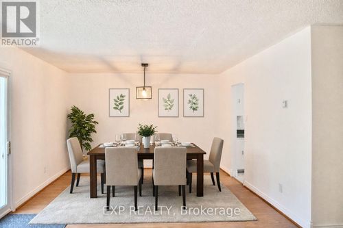 upper-12 King'S Court, Orillia, ON, L3V6S4 | Card Image