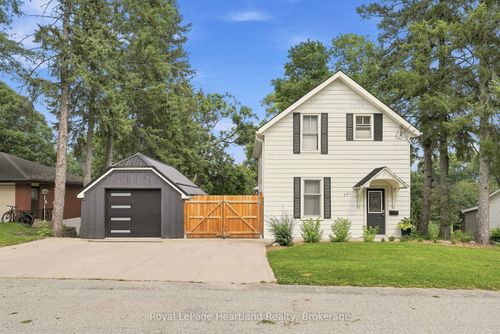 504 Maple St, Walkerton, ON, N0G2V0 | Card Image