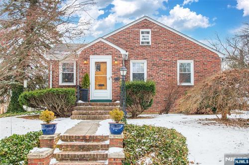 408 Washington Ave, Montclair, NJ, 07042-4321 | Card Image