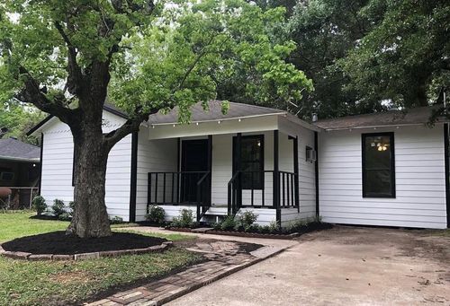 7115 Phillips Street, Houston, TX, 77088 | Card Image