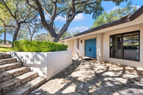 29224 Seabiscuit Dr, Boerne, TX, 78015-4415 | Card Image