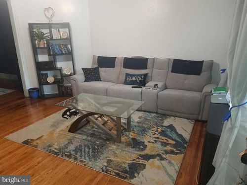 1633 W Wyoming Ave, PHILADELPHIA, PA, 19140-1133 | Card Image