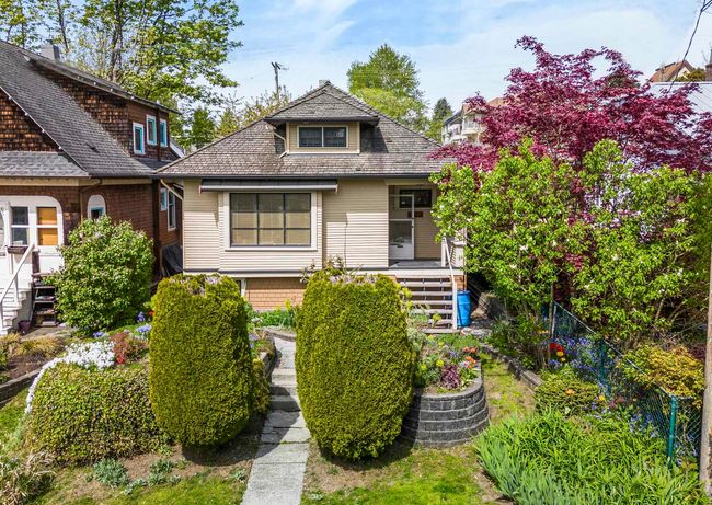 1017 Fifth Avenue, House other with 2 bedrooms, 1 bathrooms and 3 parking in New Westminster BC | Image 36