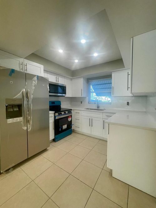apt-101-1480 E Sample Rd, Pompano Beach, FL, 33064-6272 | Card Image