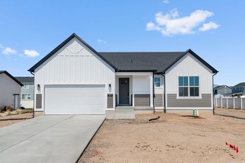 3016 W 2650 N, Clinton, UT, 84015-7795 | Card Image