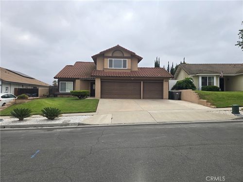 2147 Stratford Dr, Corona, CA, 92879-3165 | Card Image