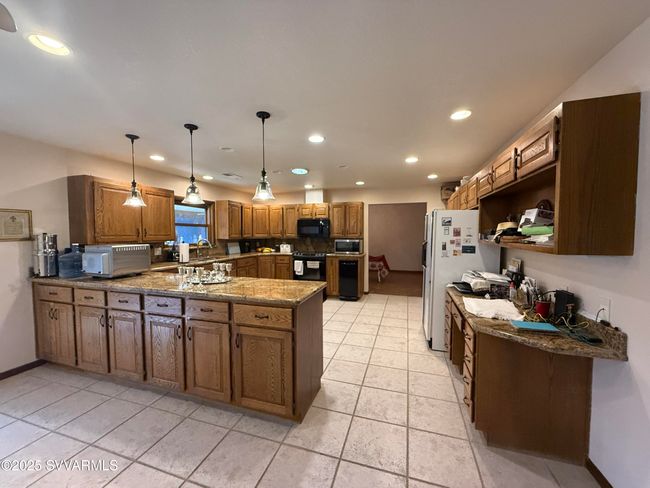 3742 E Lake Shore Dr, House other with 3 bedrooms, 3 bathrooms and null parking in Rimrock AZ | Image 12