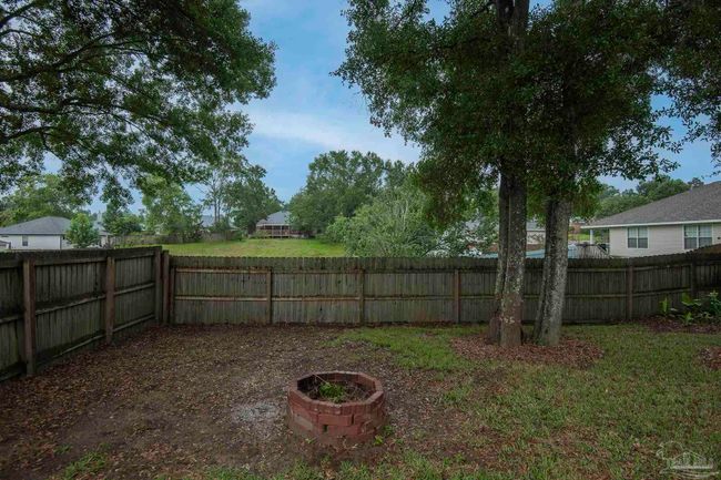 10091 Hillview Dr, House other with 3 bedrooms, 2 bathrooms and 2 parking in Pensacola FL | Image 25