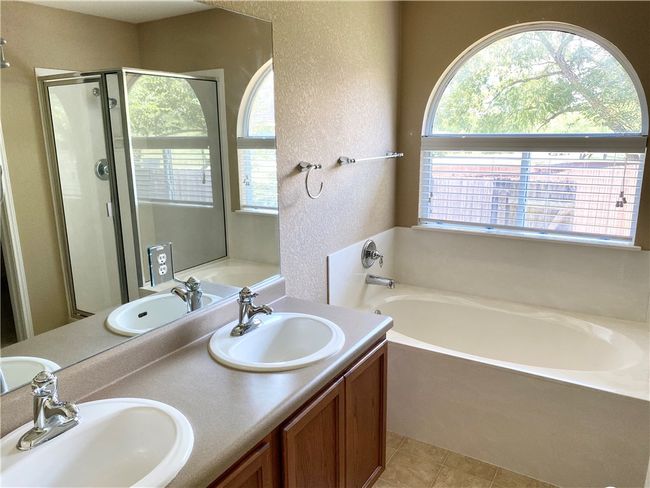 123 Devonshire Dr, House other with 3 bedrooms, 2 bathrooms and null parking in Kyle TX | Image 7