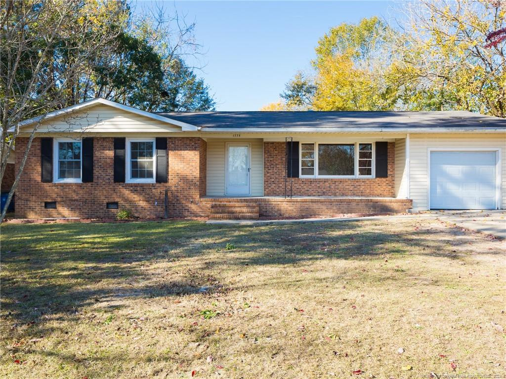 Cawdor Dr, Fayetteville, NC 28304