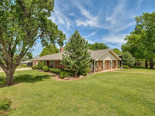 801 Rock Hollow Road, Edmond, OK, 73034 | Card Image