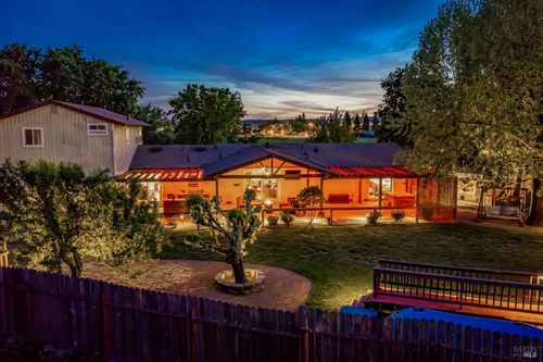 353 Patrick Ln, Windsor, CA, 95492-9780 | Card Image