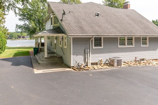 Main entry, Northwest corner of home | Image 8