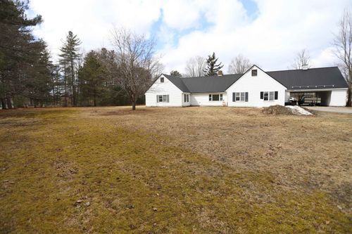 363 Bluff Rd, Newport, VT, 05855-9526 | Card Image