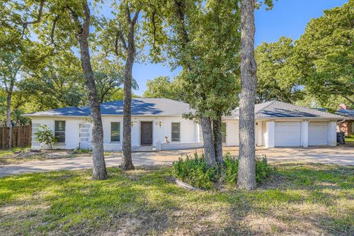 3415 Yellowstone Dr, Arlington, TX, 76013-1152 | Card Image