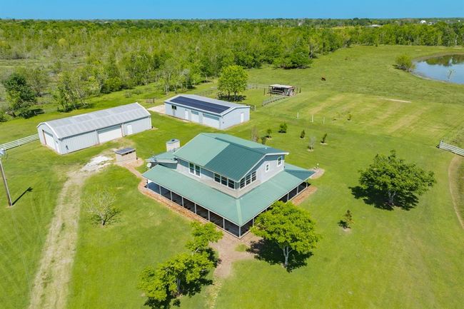 A portion of the roof on the house was replaced after recent hurricane, so that is why the colors don't really match up. | Image 6