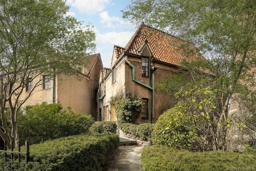 apt-h2-2501 Palisade Ave, Bronx, NY, 10463-6104 | Card Image