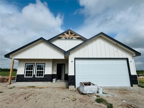 157 County Road 150, Alice, TX, 78332-7594 | Card Image