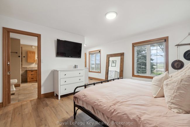 1949 Michigan Line, House other with 3 bedrooms, 3 bathrooms and 6 parking in Sarnia ON | Image 21
