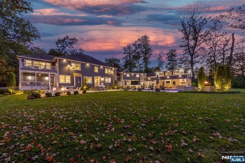 49 North Ave, Montvale, NJ, 07645-1137 | Card Image